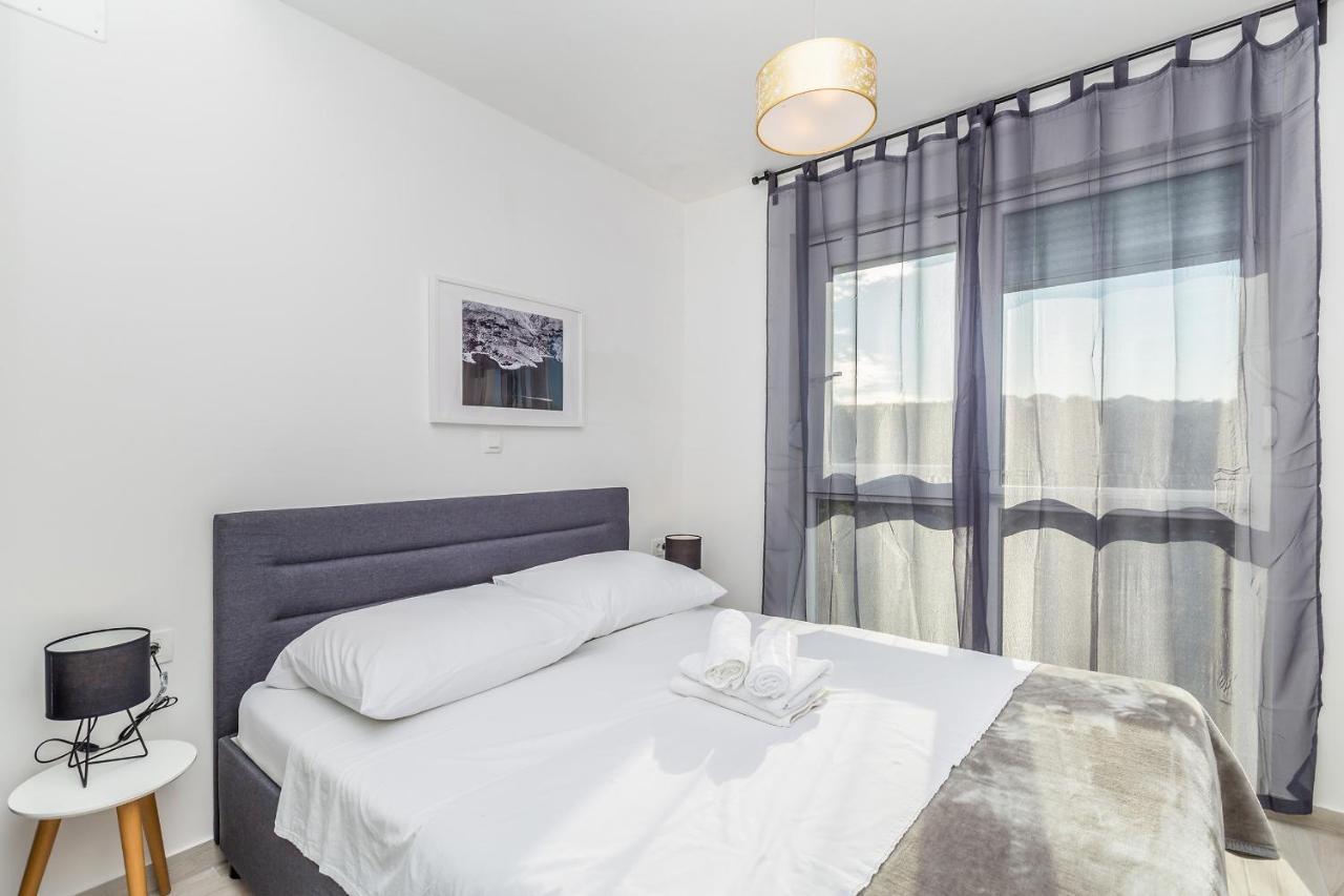 Apartments Solis Lacus Penthouse 니바이스 외부 사진