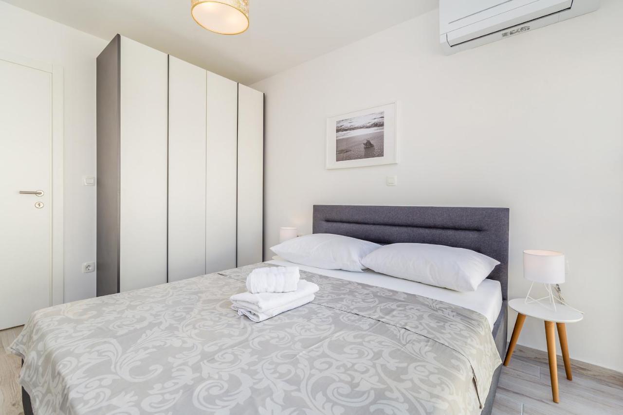Apartments Solis Lacus Penthouse 니바이스 외부 사진