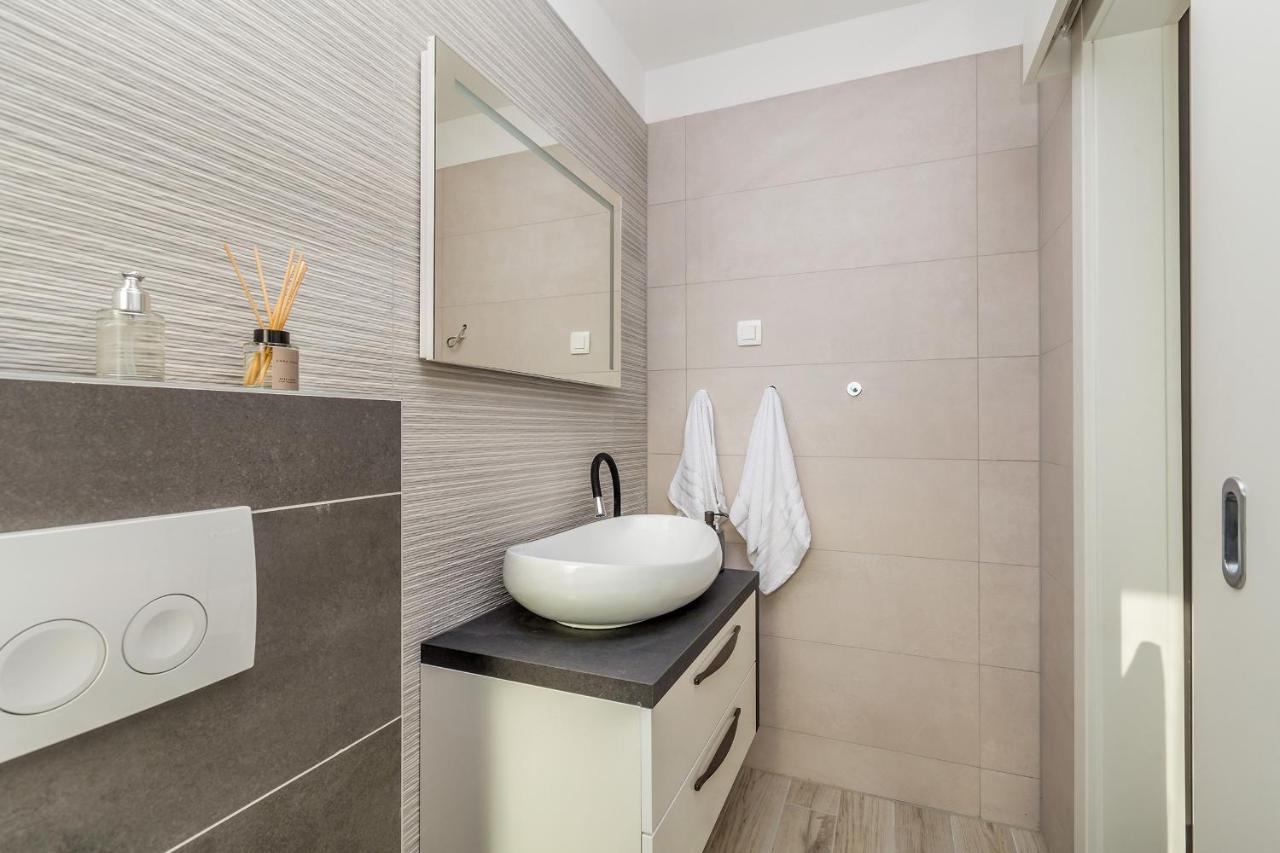 Apartments Solis Lacus Penthouse 니바이스 외부 사진