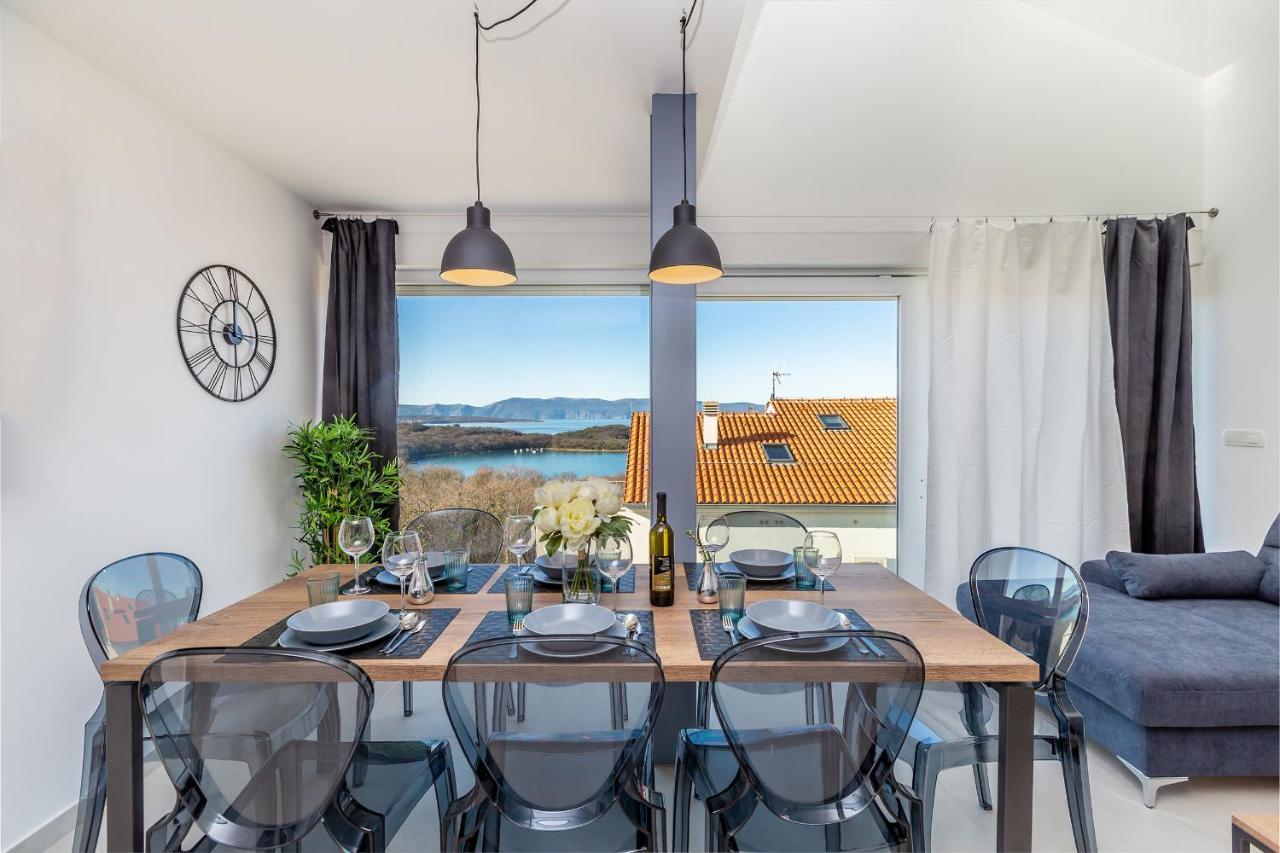 Apartments Solis Lacus Penthouse 니바이스 외부 사진